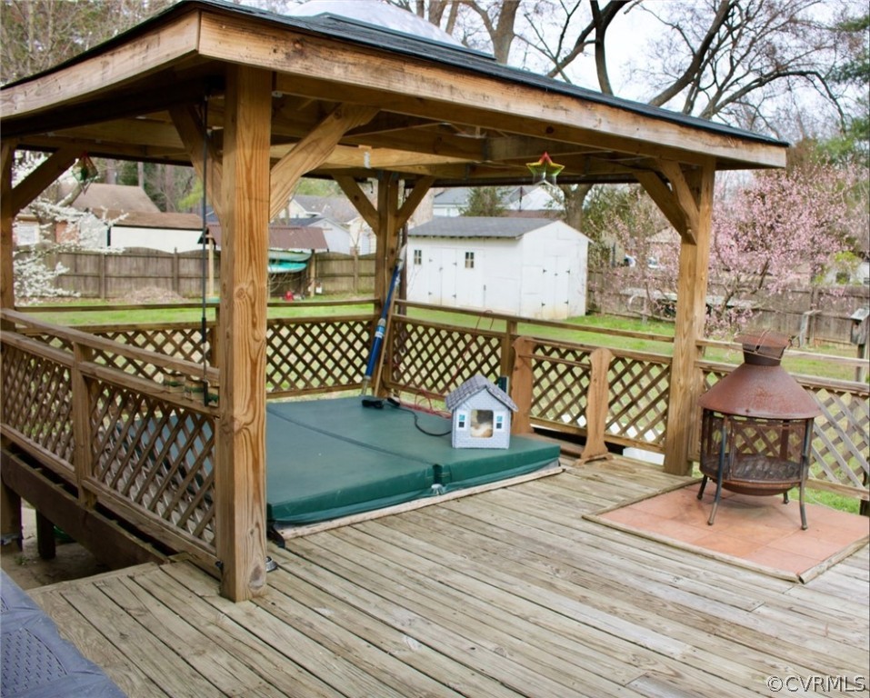 7466 Studley Road Mechanicsville, VA 23116 - Photo 6 of 34 a view of outdoor space with seating area