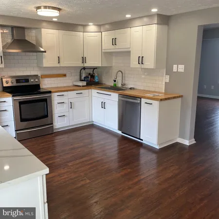 $2,900 | 7807 Edmunds Way, Elkridge, MD 21075