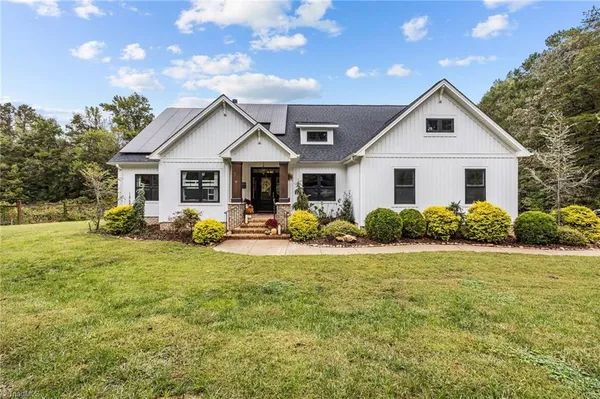 $880,000 | 2201 Broken Arrow Lane, Elon, NC 27244