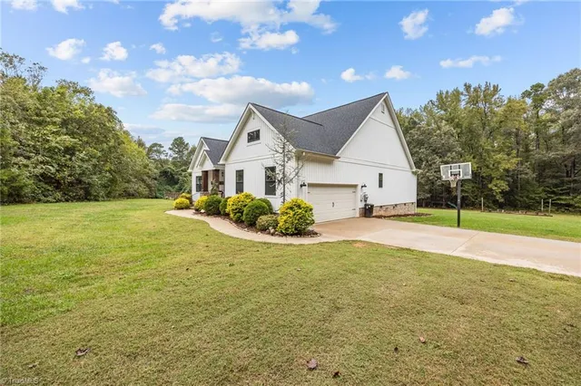 $899,999 | 2201 Broken Arrow Lane, Elon, NC 27244