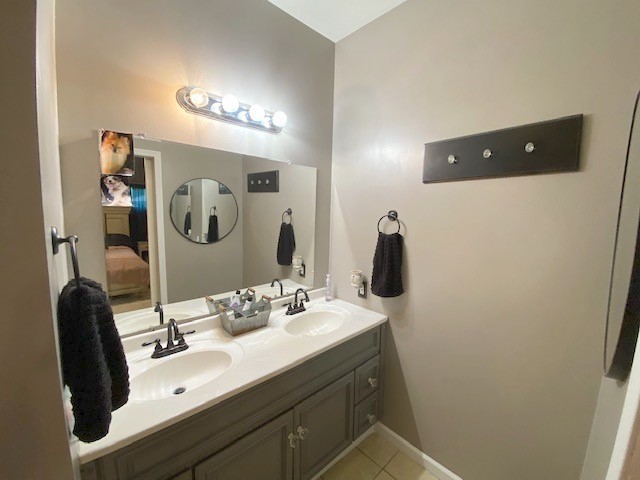 2 Hickory Ridge Drive Charleston, IL 61920 - Photo 12 of 23 Gallery Image 12