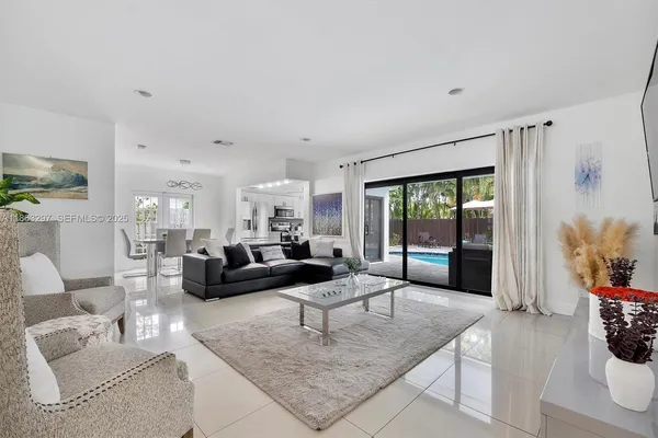 $5,200 | 5800 Northeast 18th Avenue, Fort Lauderdale, FL 33334