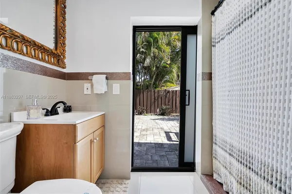 $5,200 | 5800 Northeast 18th Avenue, Fort Lauderdale, FL 33334