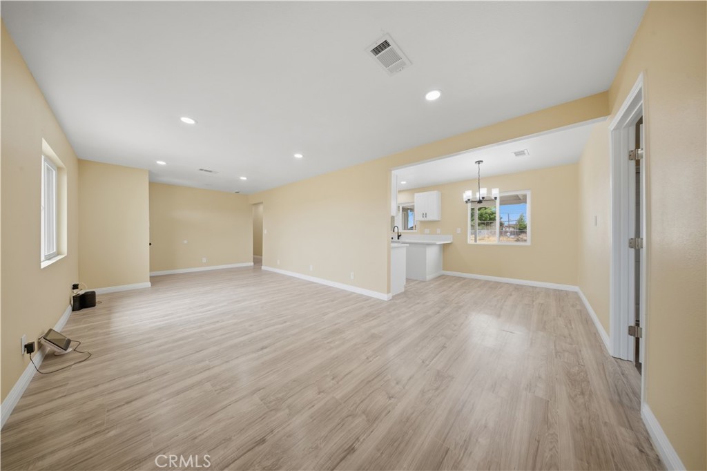 16657 Foothill Avenue Edwards, CA 93523 - Photo 7 of 22