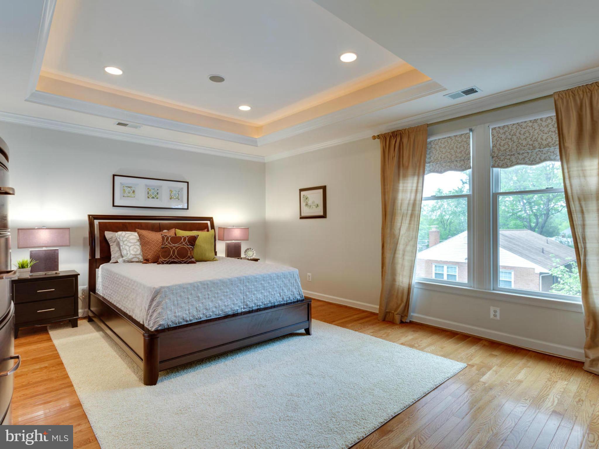 1216 Summit Road McLean, VA 22101 - Photo 14 of 27 Bedroom (Master)