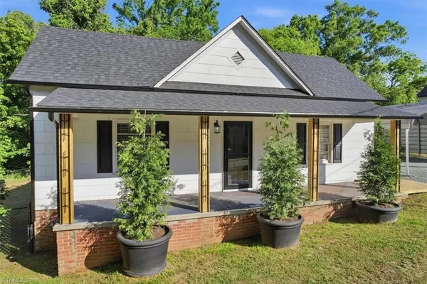 $249,900 | 1253 Carolina Street, Graham, NC 27253