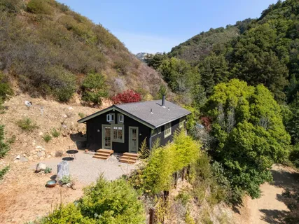$2,500,000 | 10026 Sycamore Canyon Road, Big Sur, CA 93920