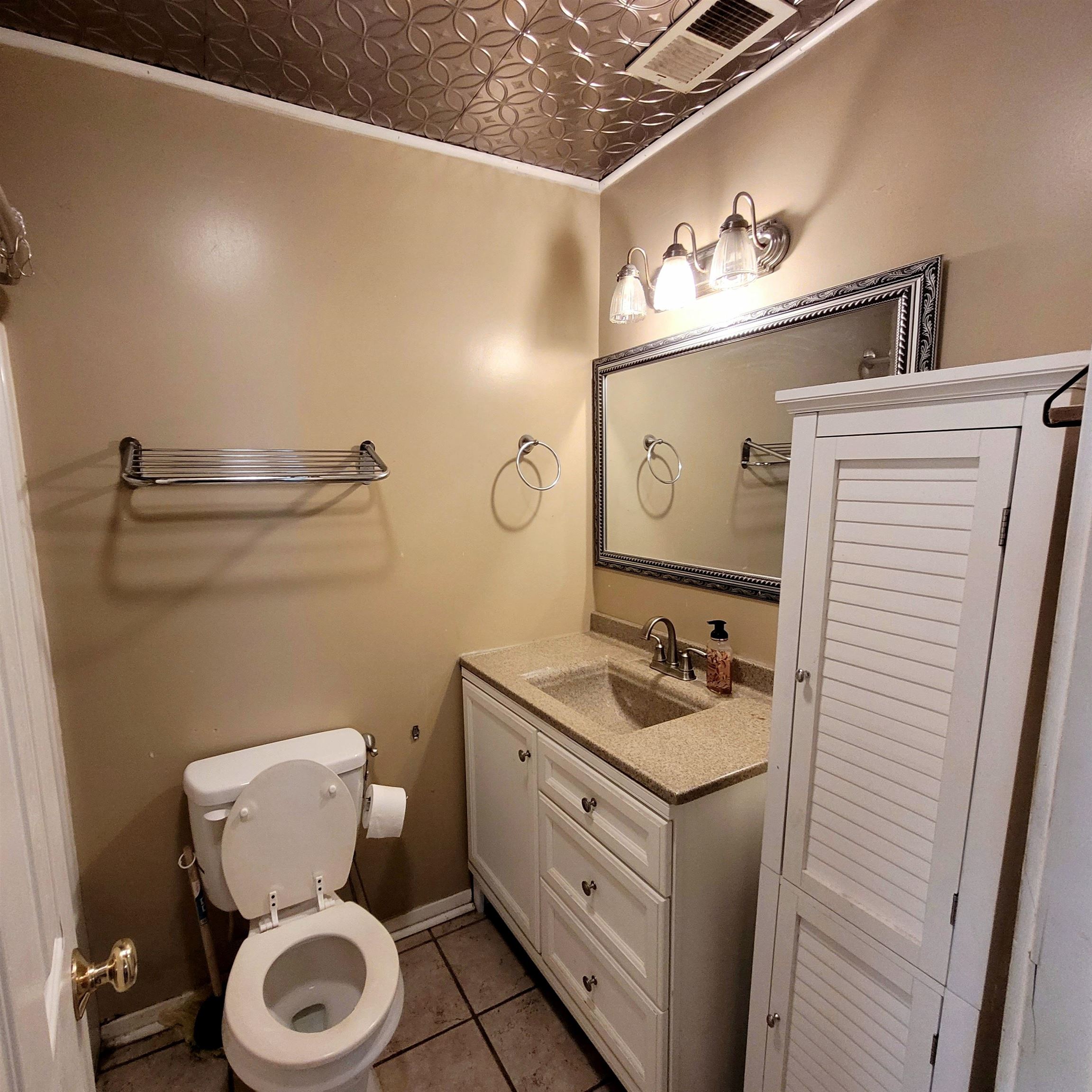 35920 County Road 39 Stapleton, AL 36578 - Photo 9 of 16 Bathroom