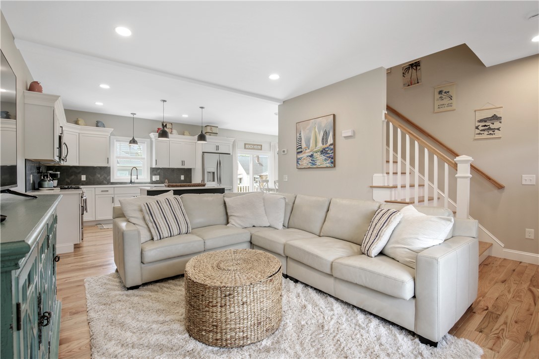 4 Judi Lane Westerly, RI 02891 - Photo 3 of 31