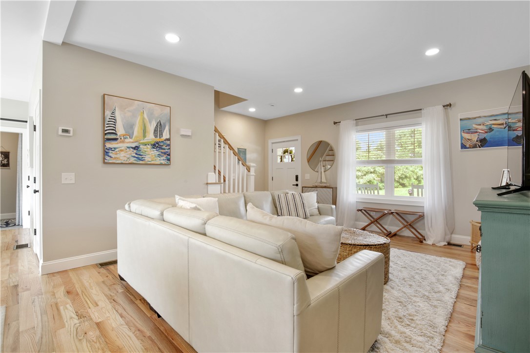 4 Judi Lane Westerly, RI 02891 - Photo 4 of 31