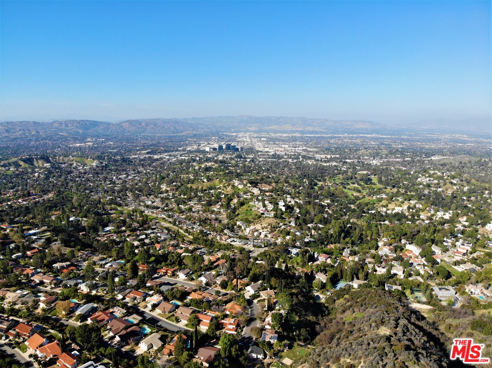 1188 Aztec Topanga, CA 90290 - Photo 25 of 42