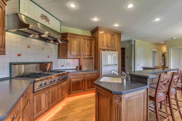 25 Town Forest Road Groton, MA 01450 - Photo 13 of 30