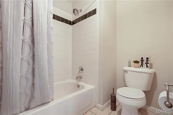 $149,900 | 2801 Lemp Avenue, Unit C3, St. Louis, MO 63118