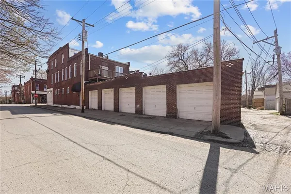 $149,900 | 2801 Lemp Avenue, Unit C3, St. Louis, MO 63118