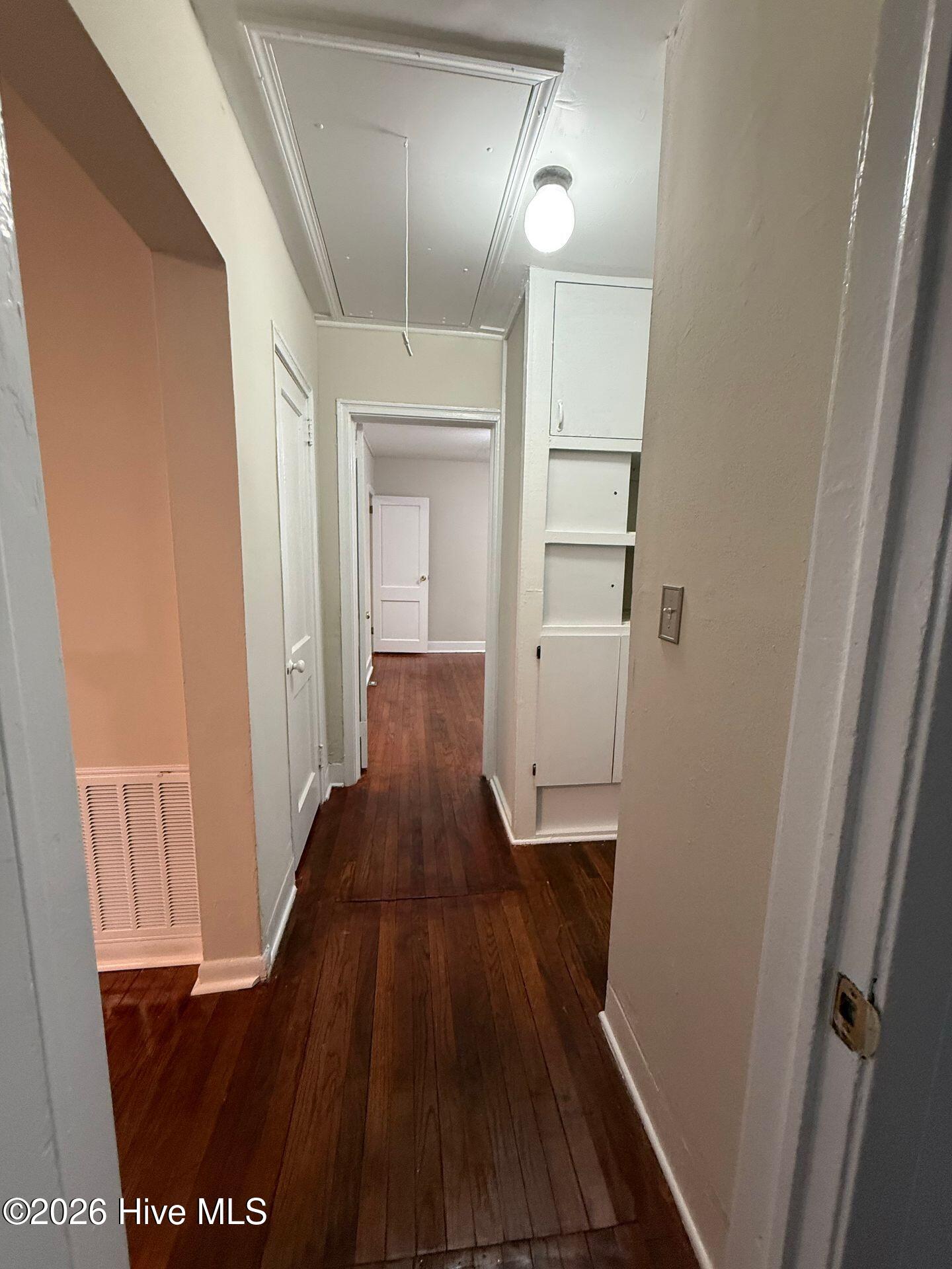 206 Queens Road Jacksonville, NC 28540 - Photo 8 of 13