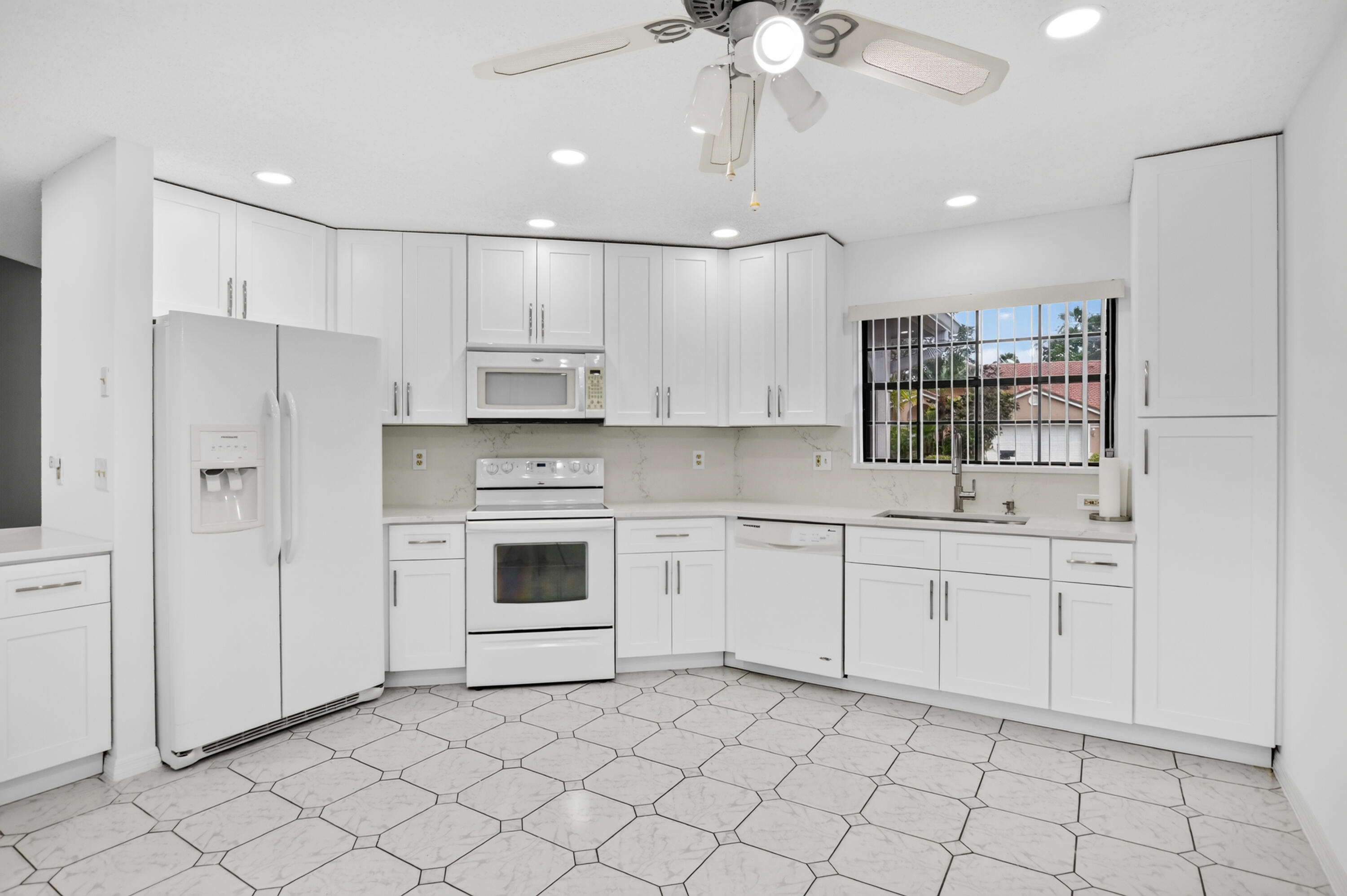 10523 Ladypalm Lane, Unit B Boca Raton, FL 33498 - Photo 19 of 58 20-print-DSC_6633