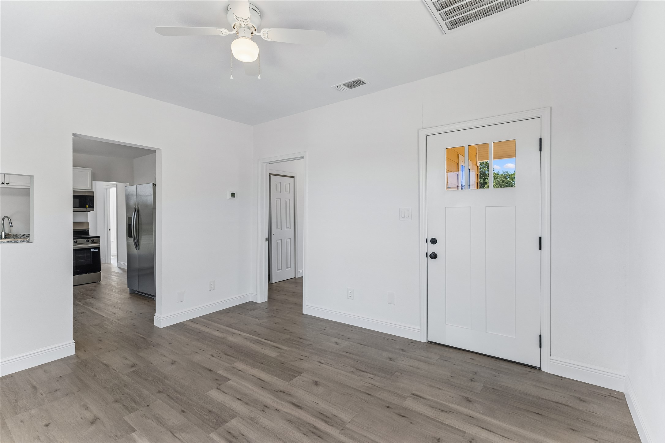 255 Foothill Road Bastrop, TX 78602 - Photo 4 of 27