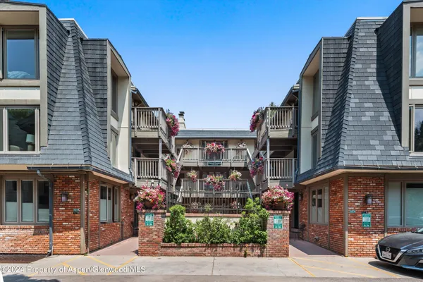 $25,000 | 731 East Durant Avenue, Unit 2, Aspen, CO 81611