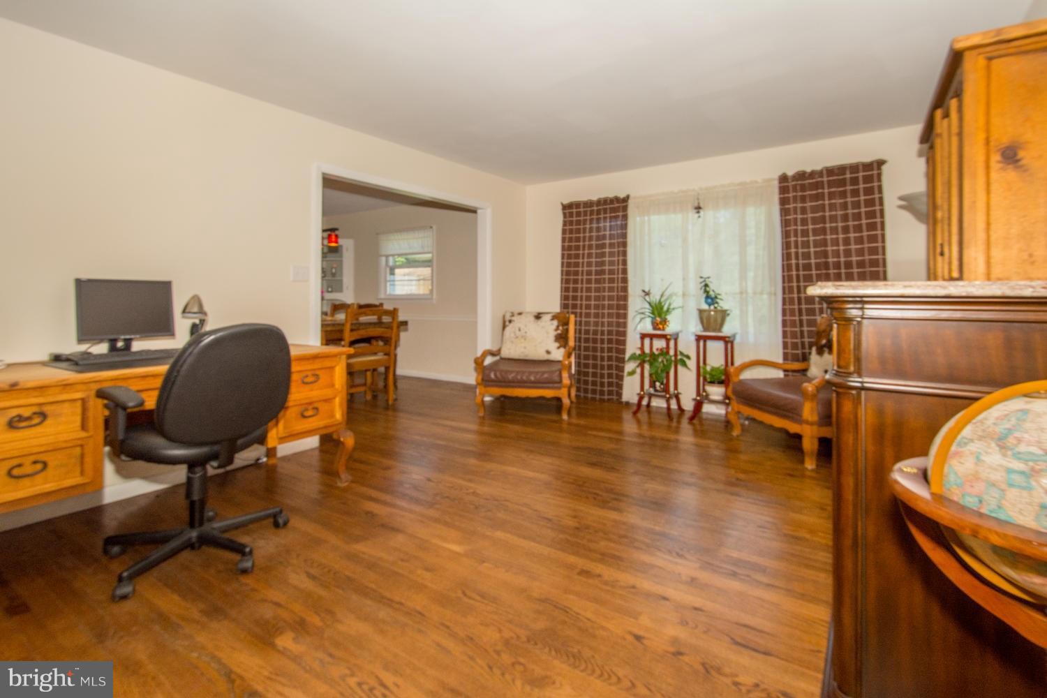 48 Funk Road Port Deposit, MD 21904 - Photo 8 of 30 LIVING ROOM