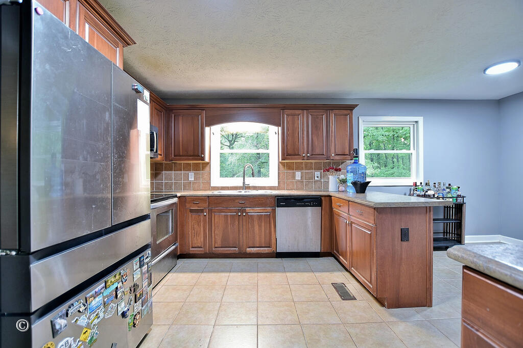 560 Lee Road Salem, AL 36874 - Photo 8 of 25 Gallery Image 8
