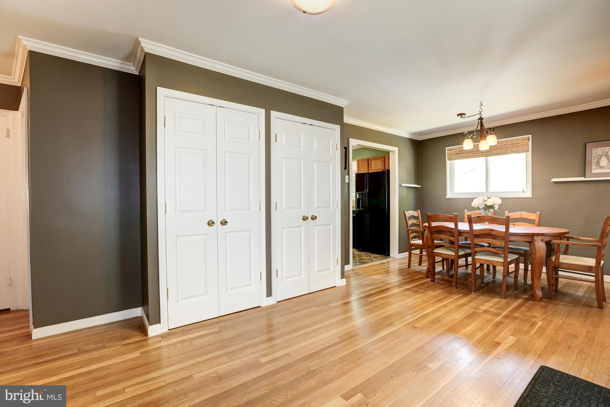 10206 Calumet Drive Silver Spring, MD 20901 - Photo 4 of 30 Interior (General)