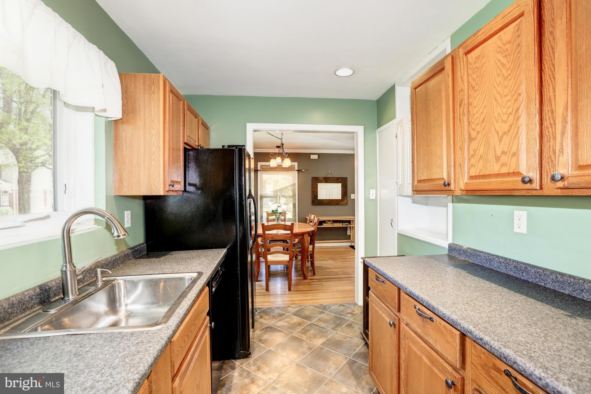 10206 Calumet Drive Silver Spring, MD 20901 - Photo 8 of 30 Kitchen