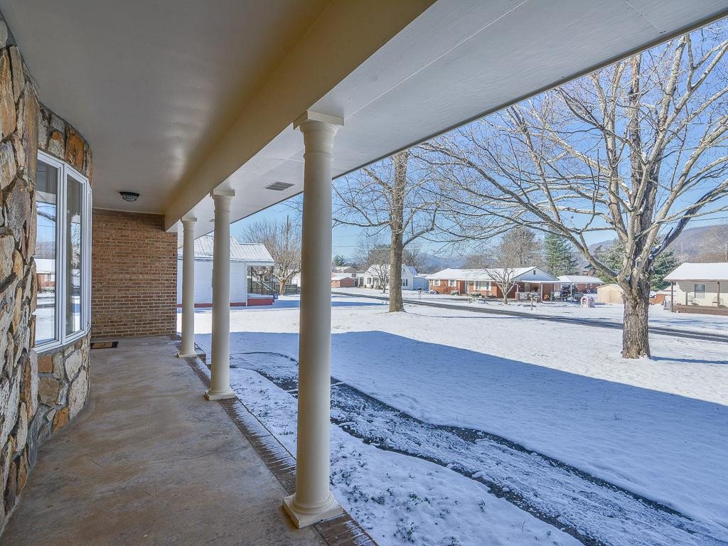 128 Witcher Lane Erwin, TN 37650 - Photo 5 of 36 Photo 5