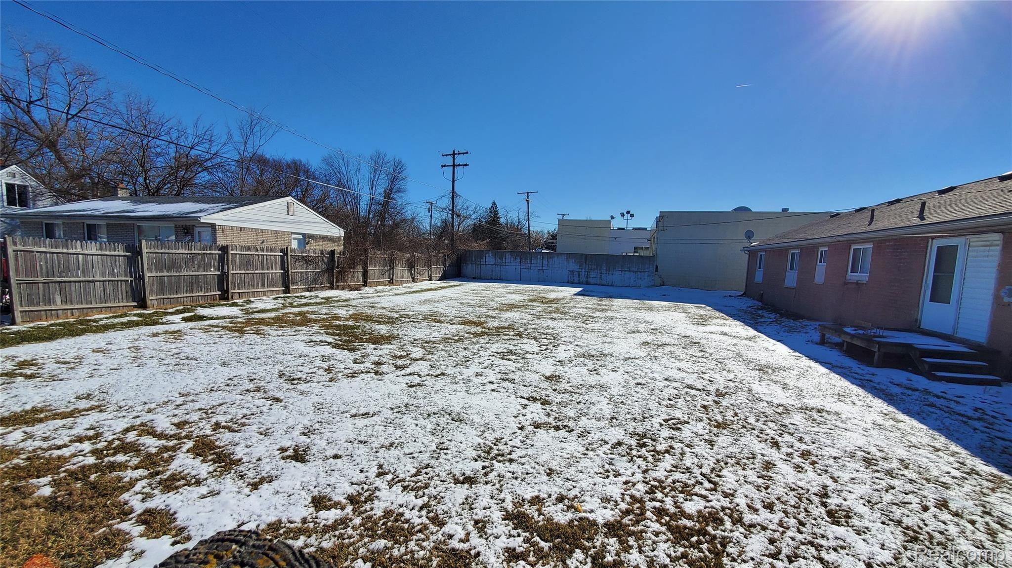 1419 Middlebelt Road Inkster, MI 48141 - Photo 16 of 16 20210203_141846.jpg
