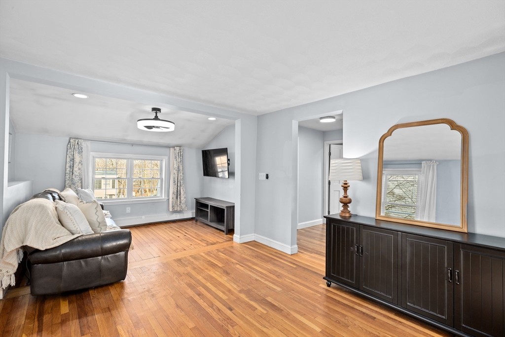 11 Marr Road Saugus, MA 01906 - Photo 16 of 41 Gallery Image 16