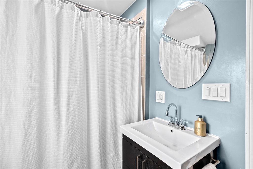 11 Marr Road Saugus, MA 01906 - Photo 26 of 41 Gallery Image 26