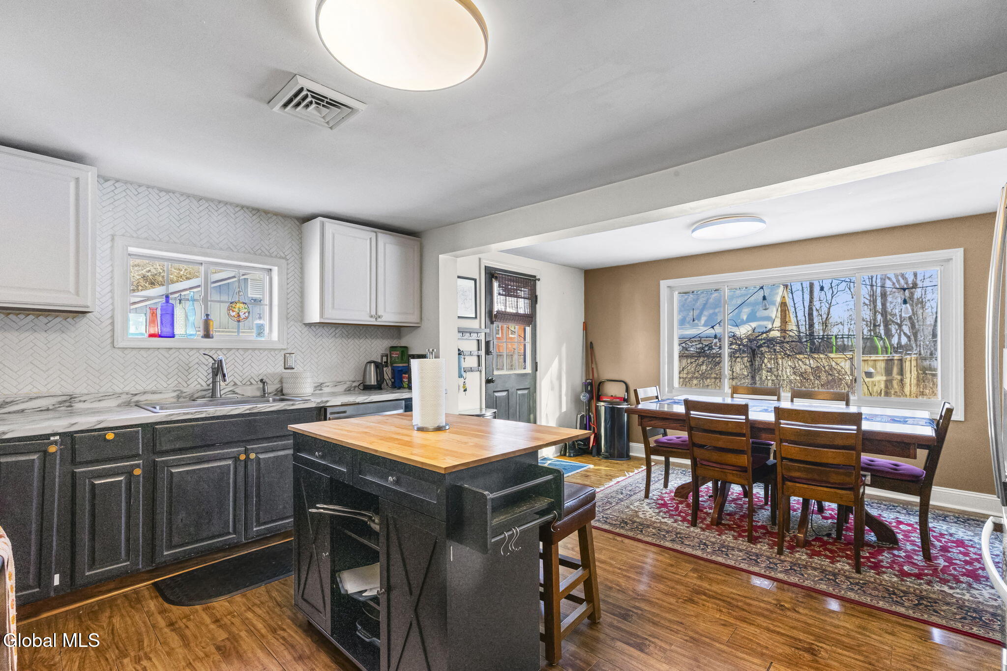 4 Valleyview Avenue Rotterdam, NY 12306 - Photo 12 of 32 20-web-or-mls-4-valleyview-ave