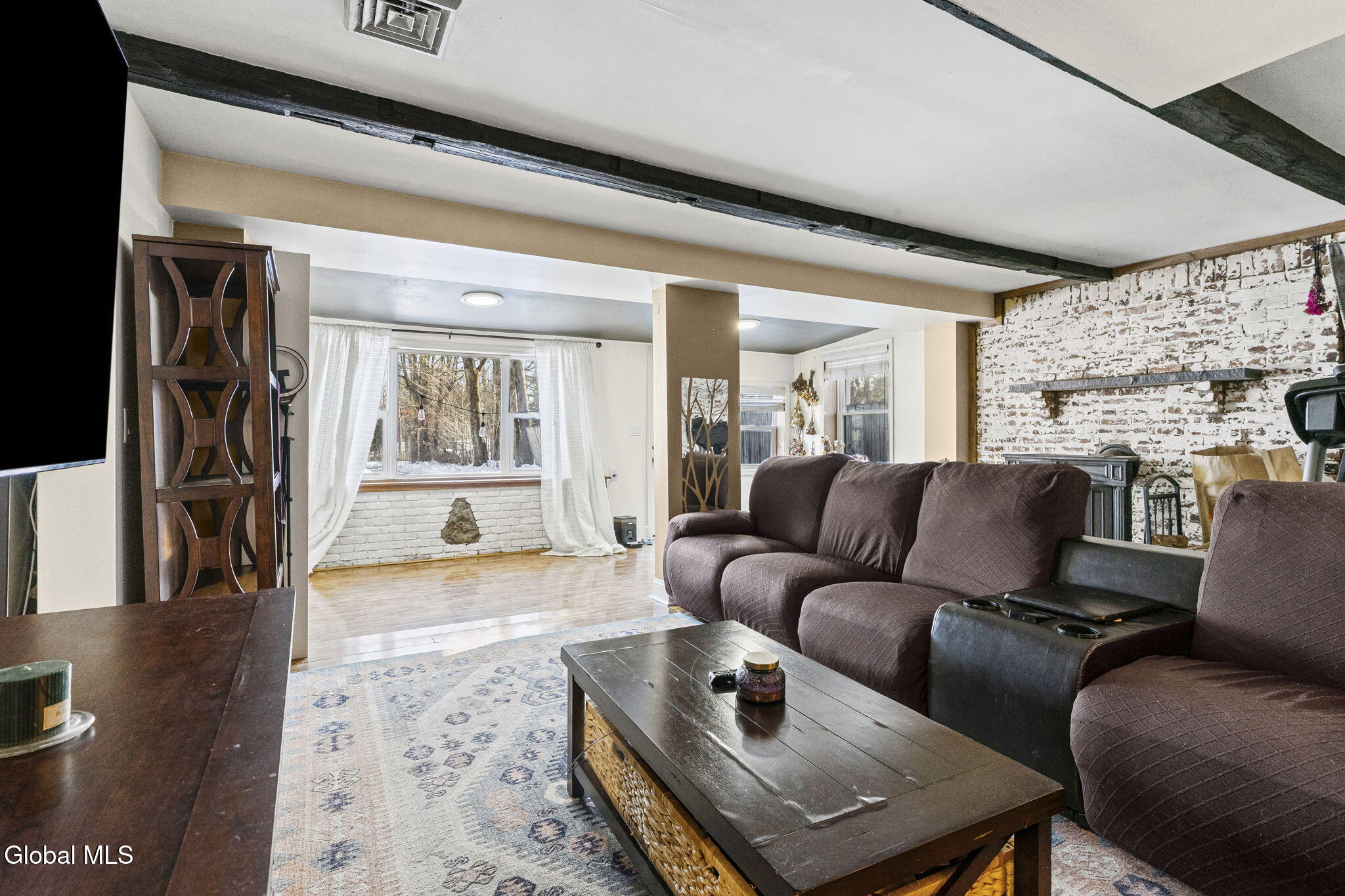 4 Valleyview Avenue Rotterdam, NY 12306 - Photo 4 of 32 10-web-or-mls-4-valleyview-ave