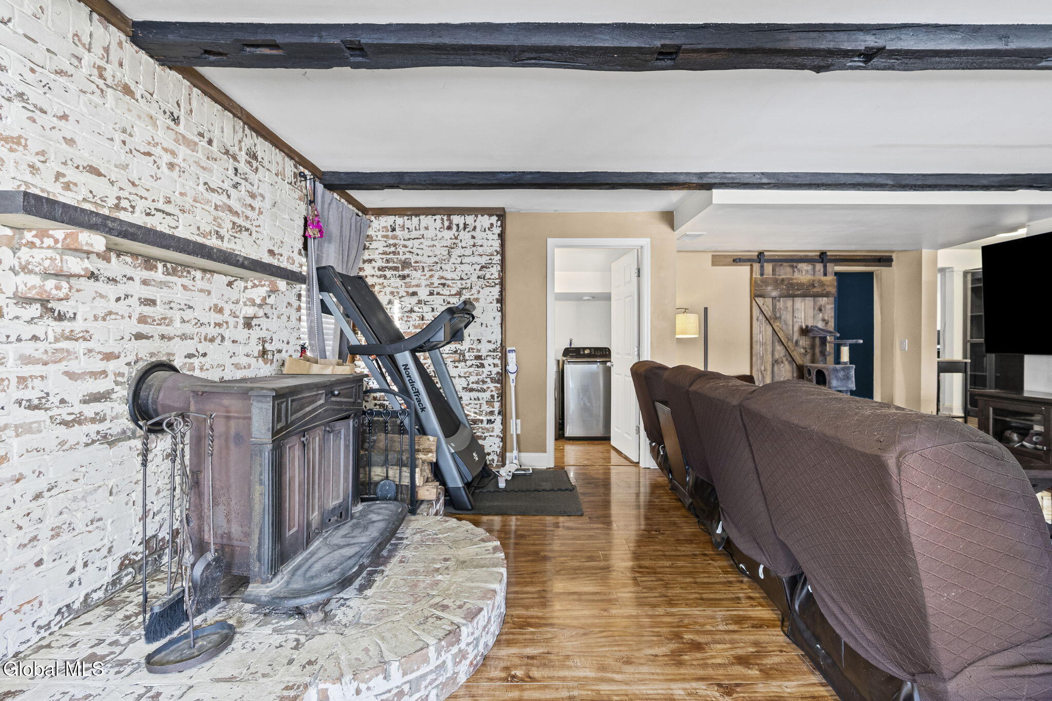 4 Valleyview Avenue Rotterdam, NY 12306 - Photo 8 of 32 5-web-or-mls-4-valleyview-ave