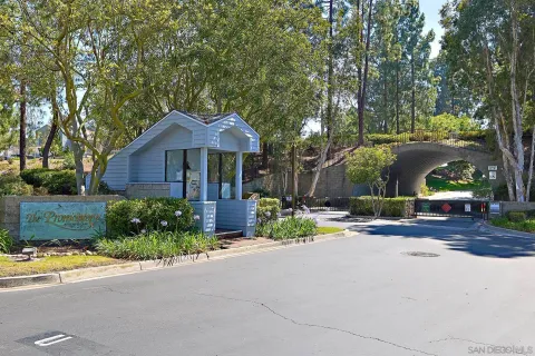 $985,000 | 11037 Caminito Vista Pacifica, San Diego, CA 92131