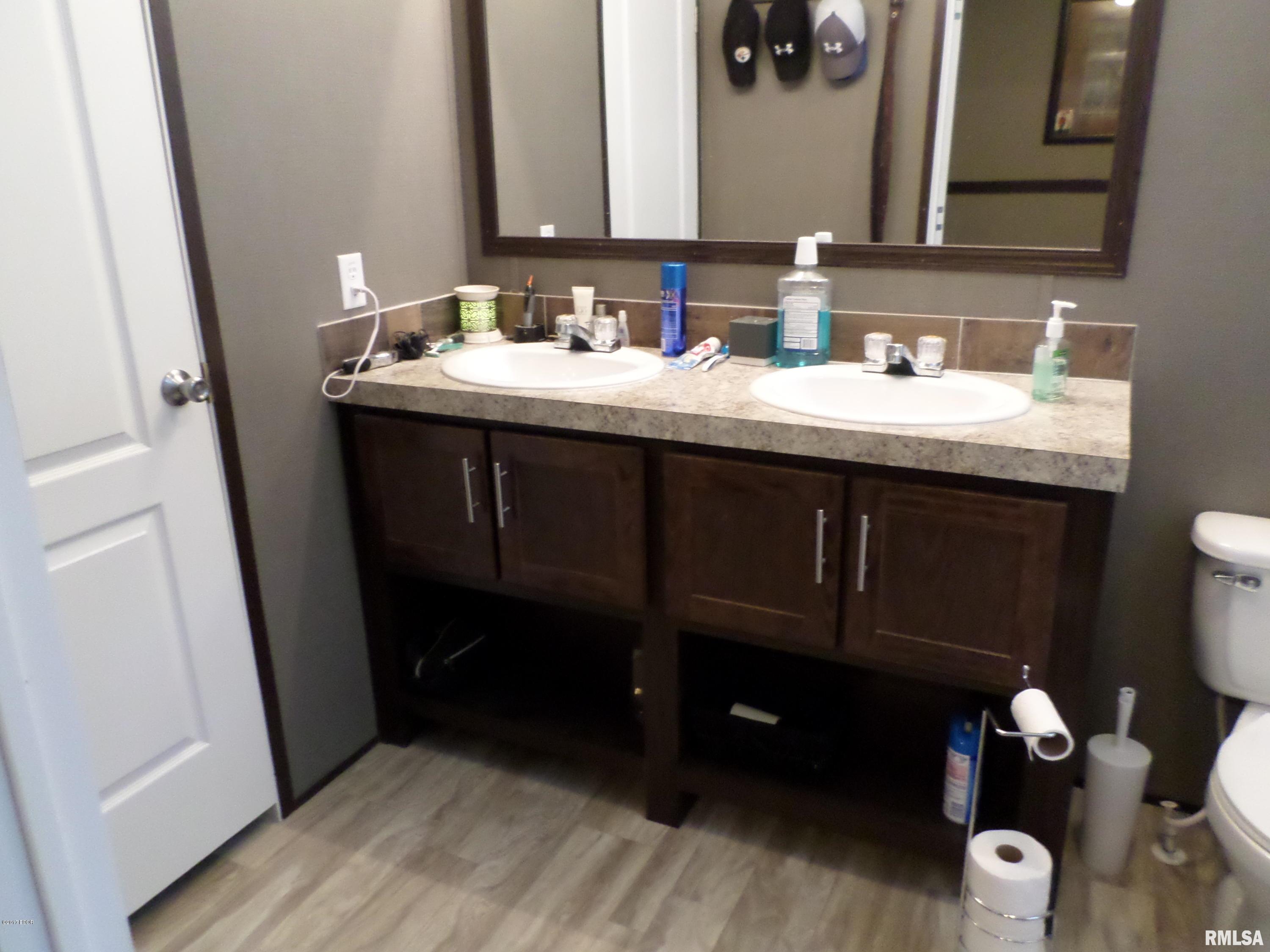10832 Eakin Grove Road Benton, IL 62812 - Photo 21 of 50 Gallery Image 21