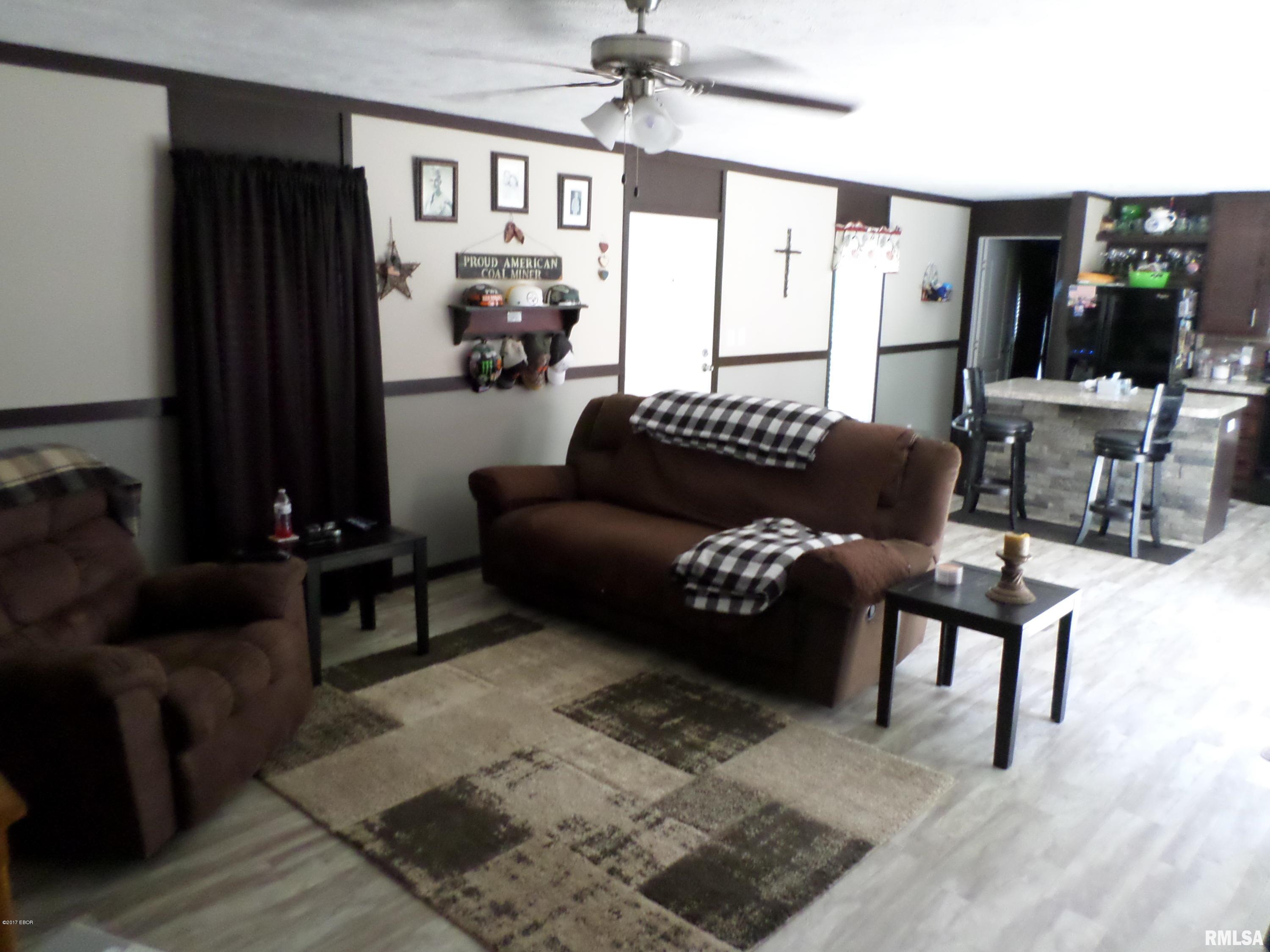 10832 Eakin Grove Road Benton, IL 62812 - Photo 4 of 50 Gallery Image 4