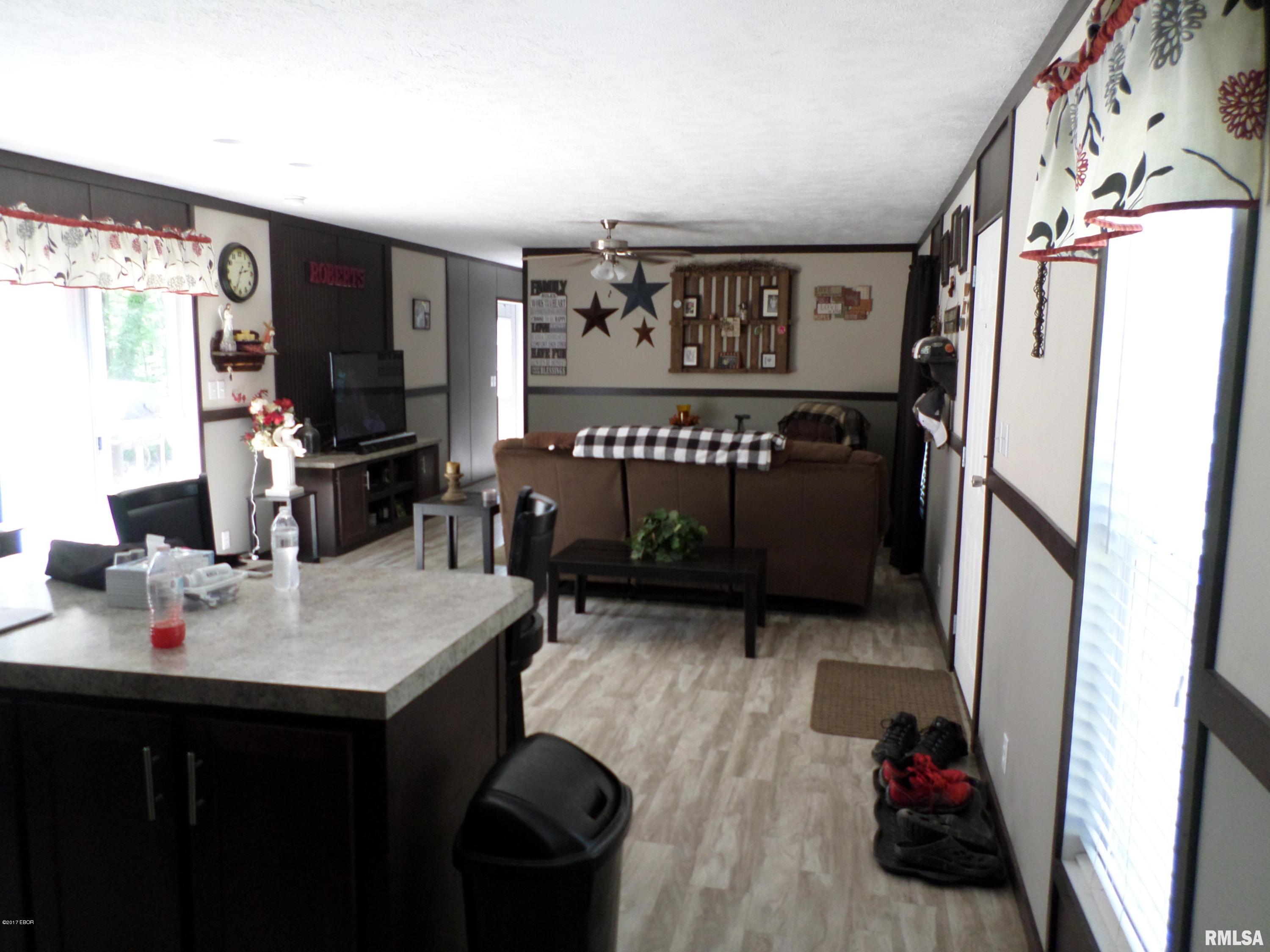10832 Eakin Grove Road Benton, IL 62812 - Photo 6 of 50 Gallery Image 6