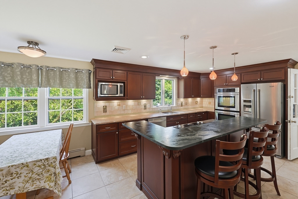 19 Belmont Road Wakefield, MA 01880 - Photo 13 of 42