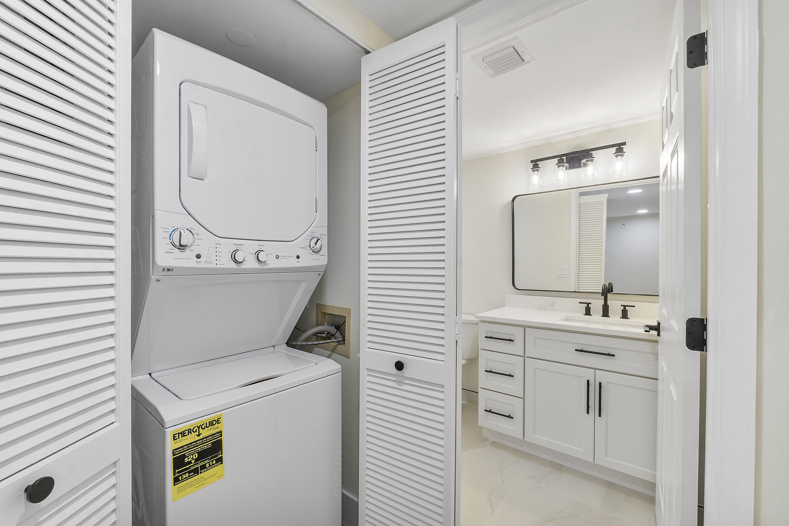 9575 Weldon Circle, Unit C313 Tamarac, FL 33321 - Photo 8 of 24 9575 Weldon Circle C313_009