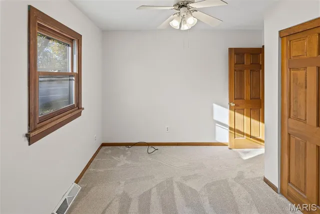 $215,000 | 104 Parkview Court, Troy, IL 62294