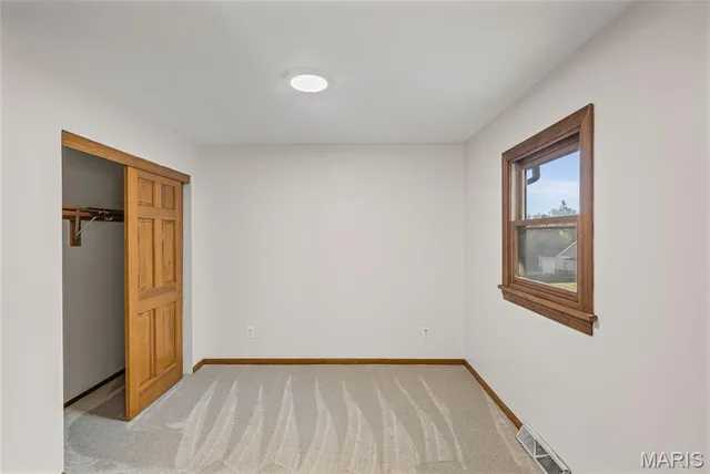 $215,000 | 104 Parkview Court, Troy, IL 62294