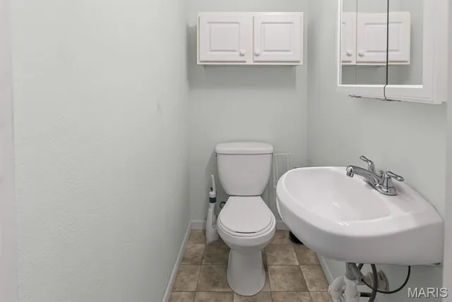 $215,000 | 104 Parkview Court, Troy, IL 62294