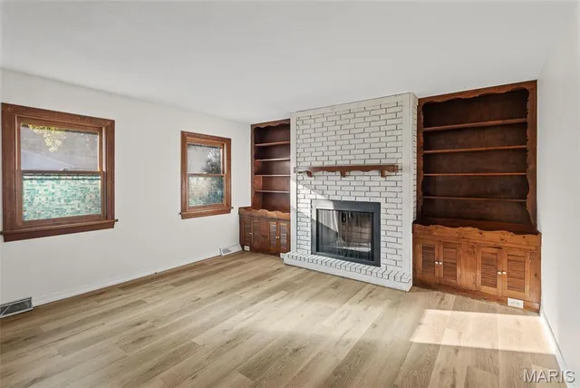 $215,000 | 104 Parkview Court, Troy, IL 62294