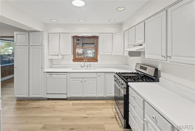 $215,000 | 104 Parkview Court, Troy, IL 62294