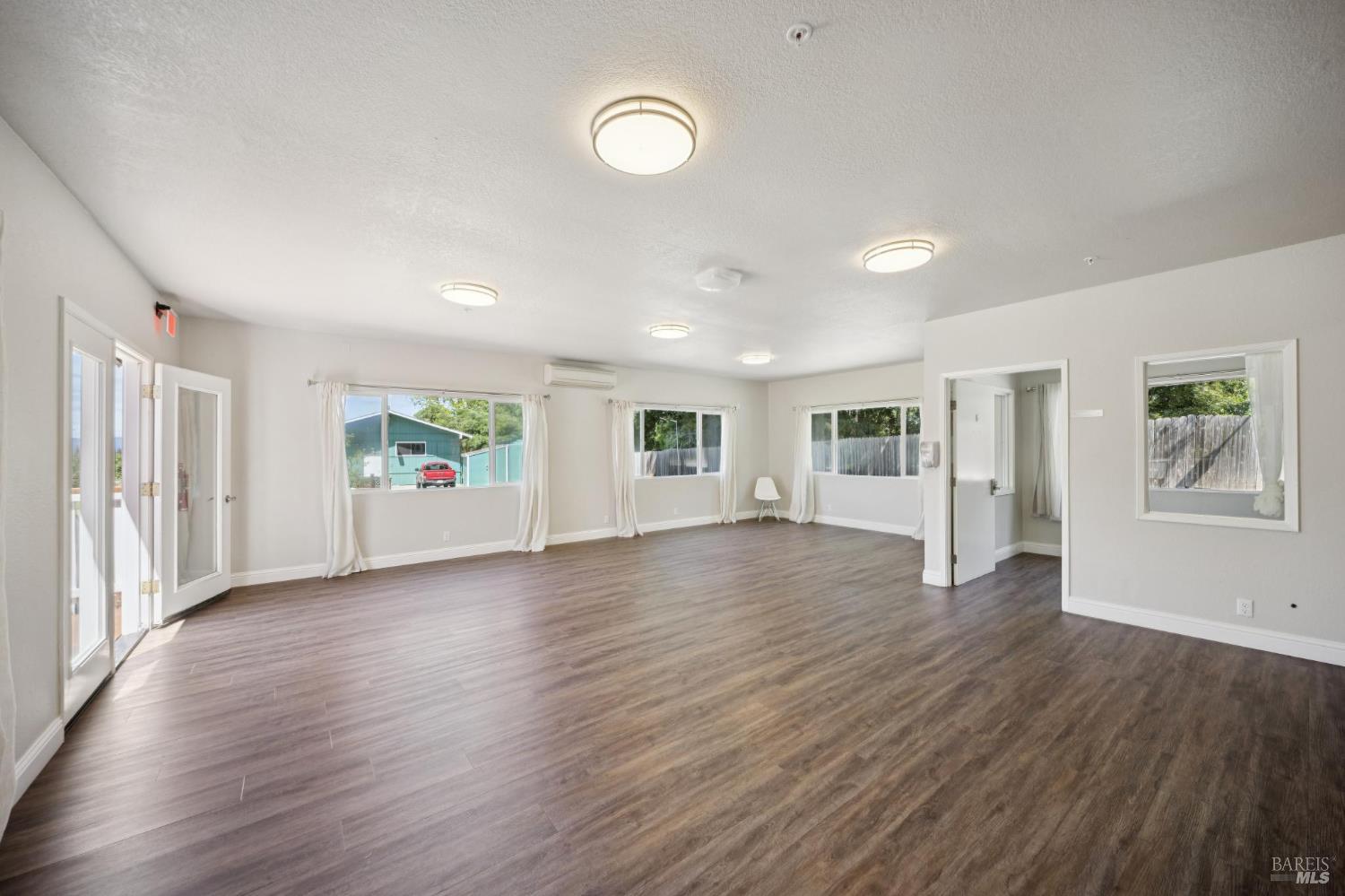 11740 Occidental Road Sebastopol, CA 95472 - Photo 15 of 35