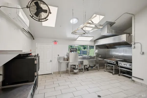 $3,100,000 | 11740 Occidental Road, Sebastopol, CA 95472