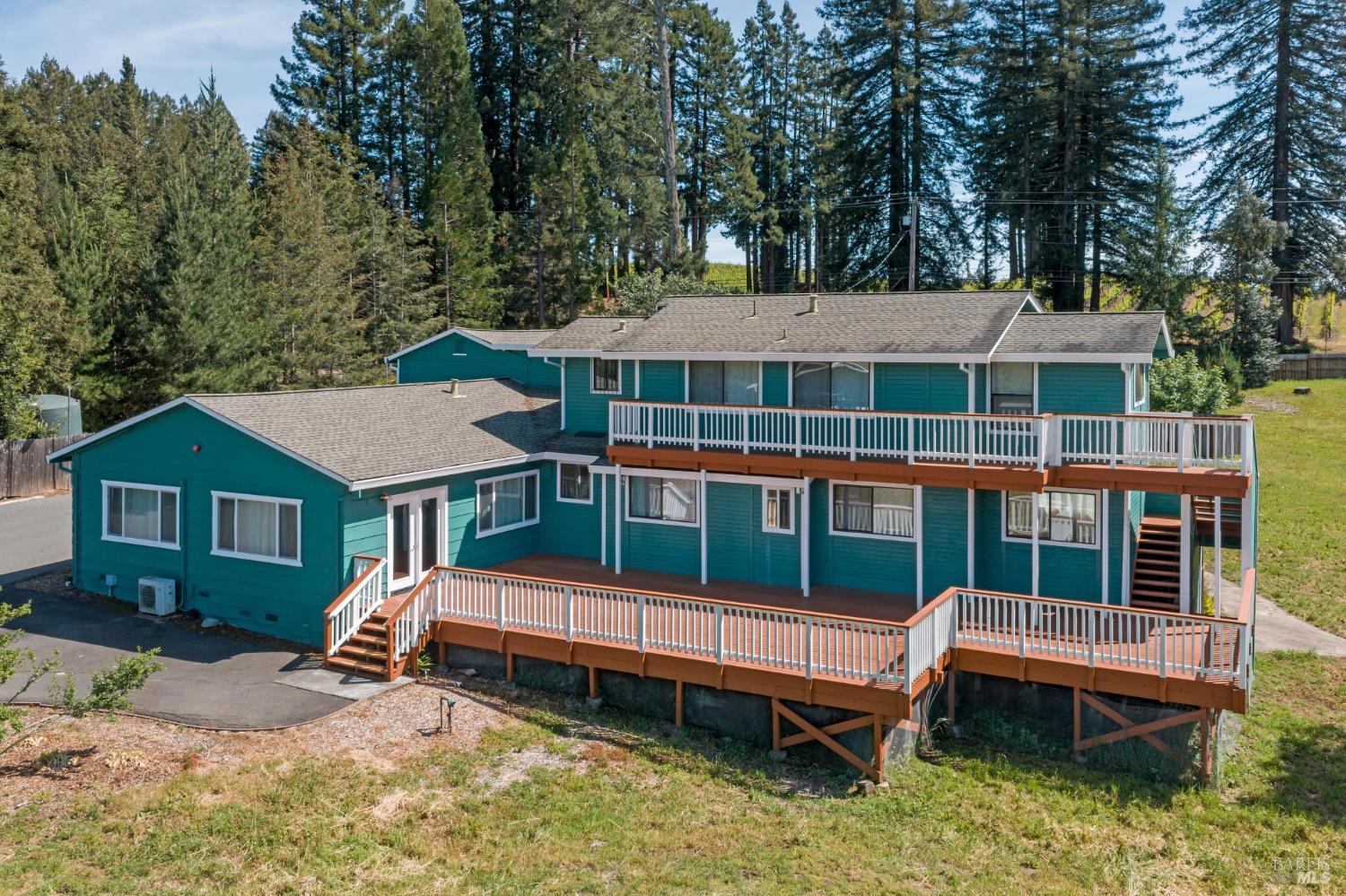 11740 Occidental Road Sebastopol, CA 95472 - Photo 3 of 35