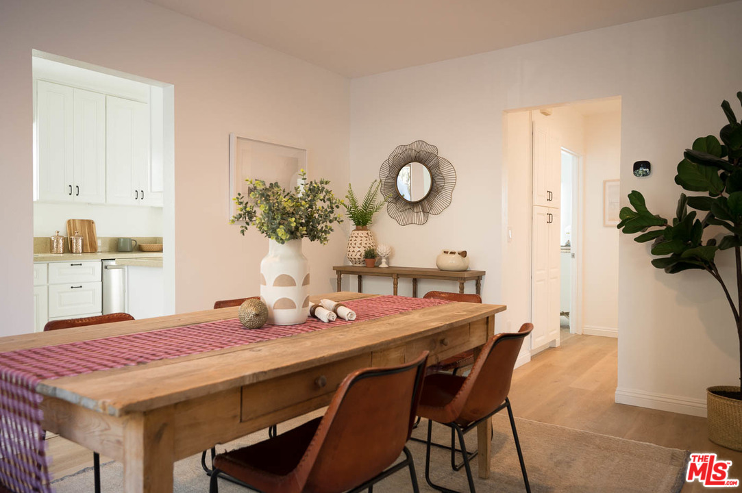 2621 Virginia Road Los Angeles, CA 90016 - Photo 7 of 26 Gallery Image 7