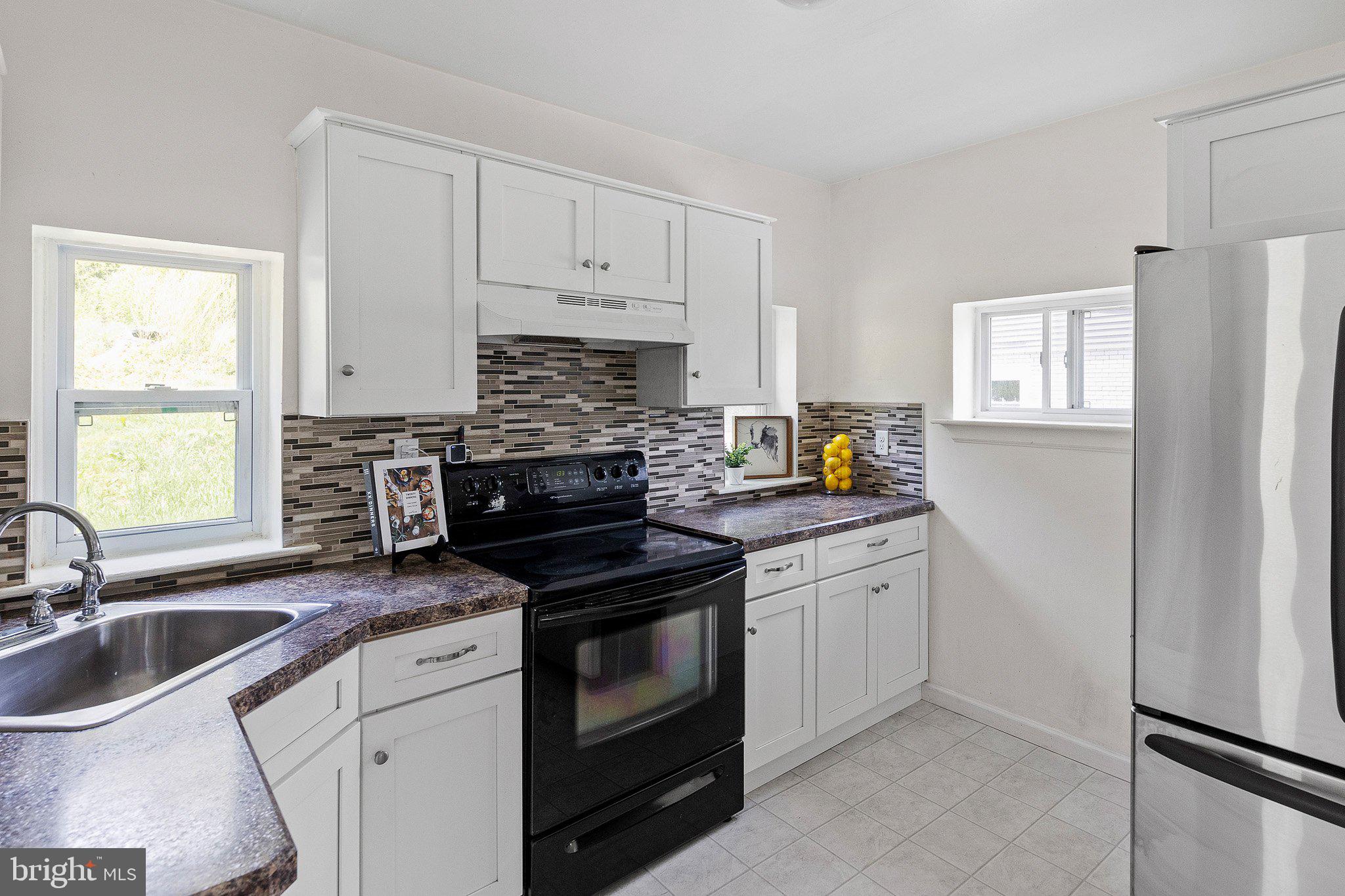 146 Modena Road Coatesville, PA 19320 - Photo 11 of 25 Kitchen