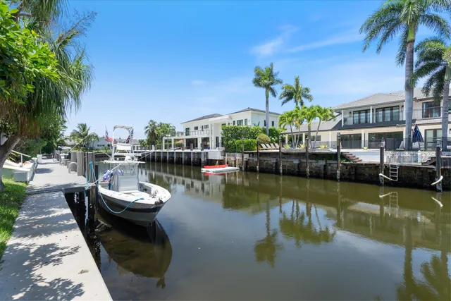 $29,500 | 830 Northeast Boca Bay Colony Drive, Boca Raton, FL 33487